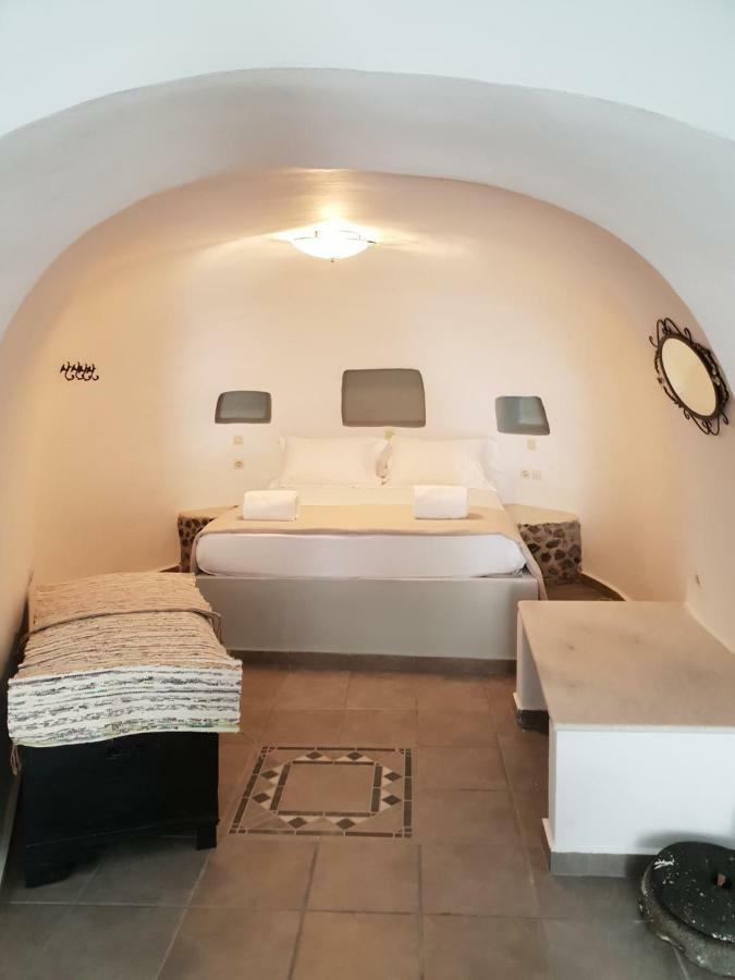 Villa Cave House Martrona Foinikiá Esterno foto